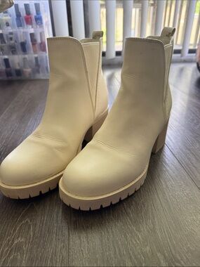 MIA Cream Chunky Chelsea Ankle Boots